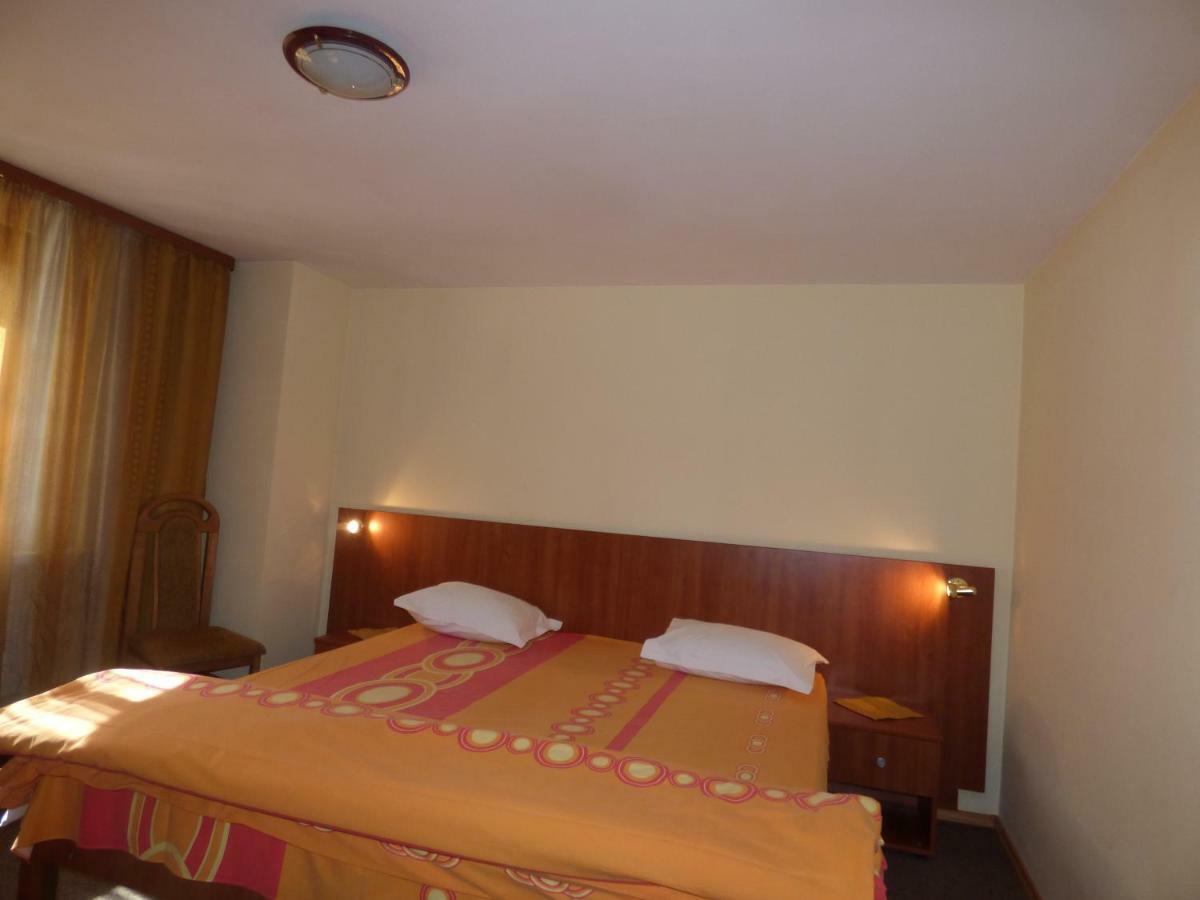 Gura Padurii Hotel Sinaia Luaran gambar