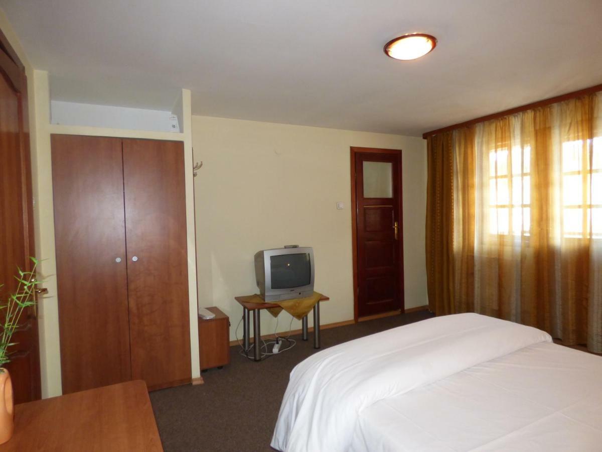 Gura Padurii Hotel Sinaia Luaran gambar